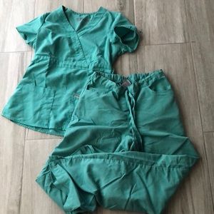 green Greys Anatomy scrubs